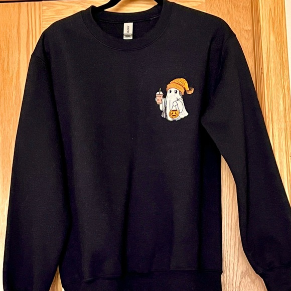 ***NEW*** Halloween Sweatshirt - Picture 1 of 2